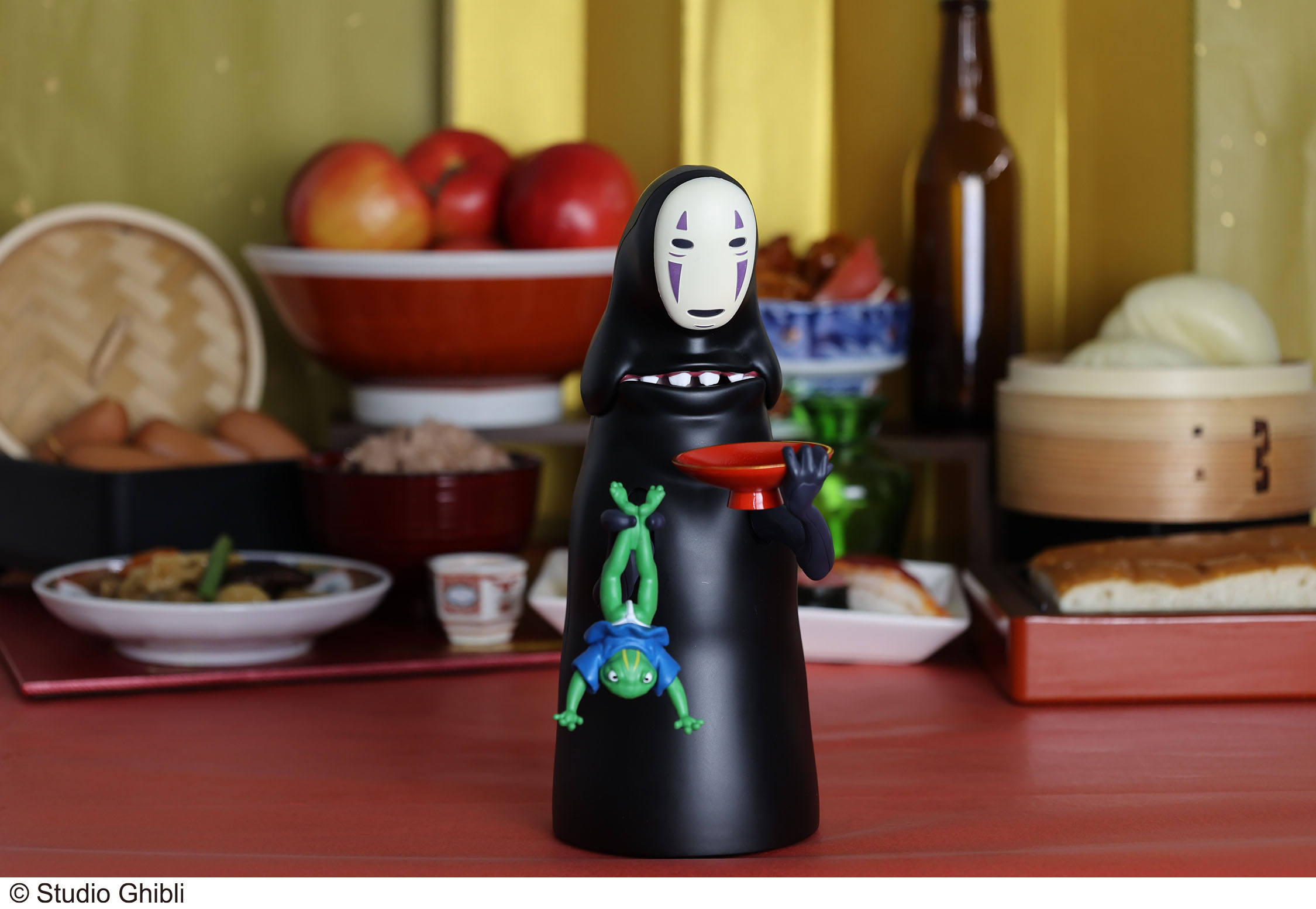 映画公開から周年を迎える 千と千尋の神隠し よりカオナシがお金を食べる人気の貯金箱がさらにパワーアップ もっと むしゃむしゃ貯金箱 が21年7月22日に発売 イベントスケジュール オアシス21 映画公開から周年を迎える 千と千尋の神隠し よりカオナシがお金を食べる人気の貯金箱がさらにパワーアップ もっと むしゃむしゃ貯金箱 が21年7月22日に発売 イベントスケジュール オアシス21